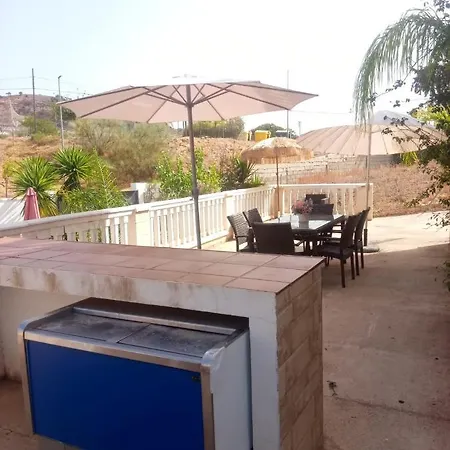 Urbanizacion Alcolea * 科爾多瓦